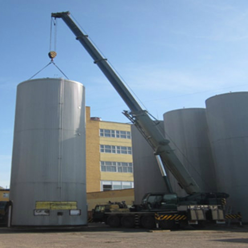 AsstrA-transportation-of-cylinder-tanks_1